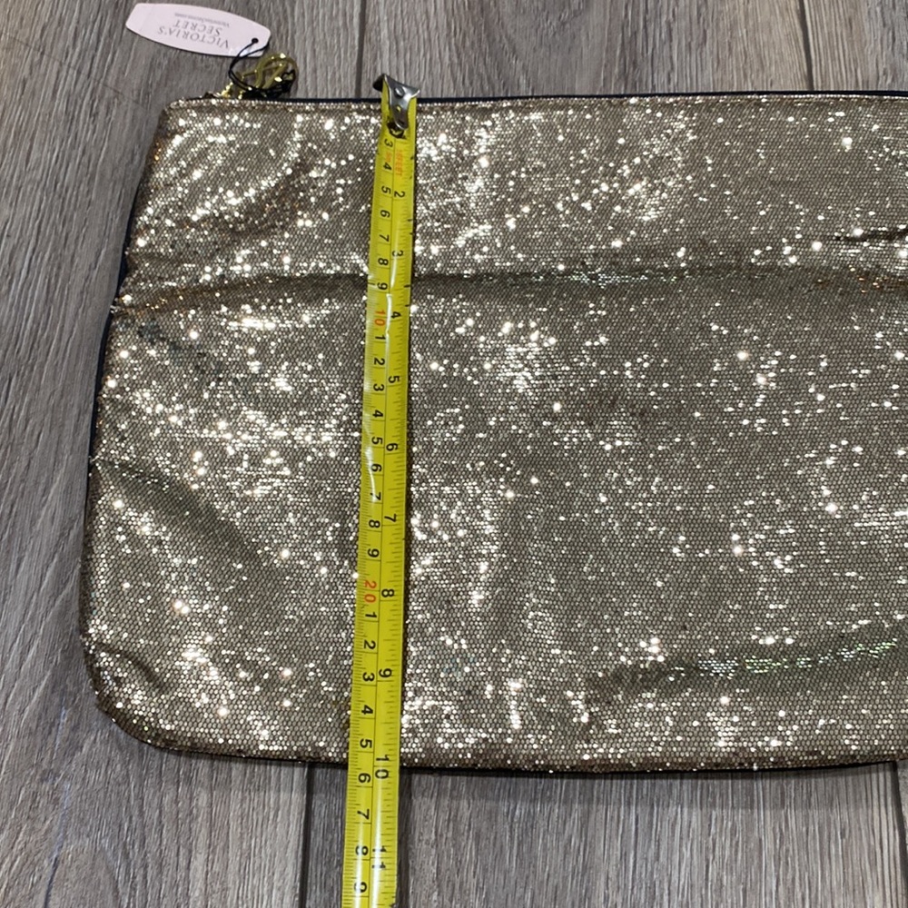 NWT VICTORIA’S SECRET Gold Sequin Fold Over Zipper Clutch Makeup B… - Picture 13 of 14